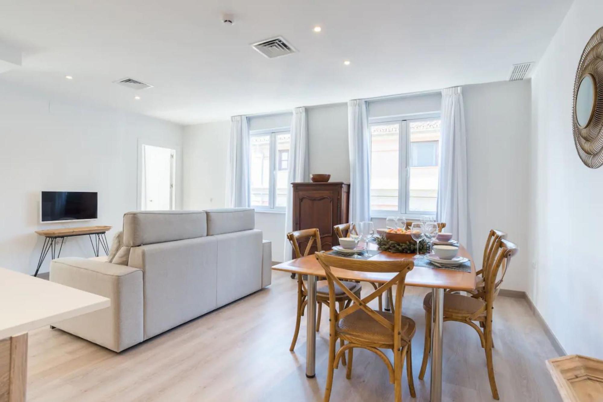 Sharingco Atarazanas Premium Apartment Malaga Luaran gambar