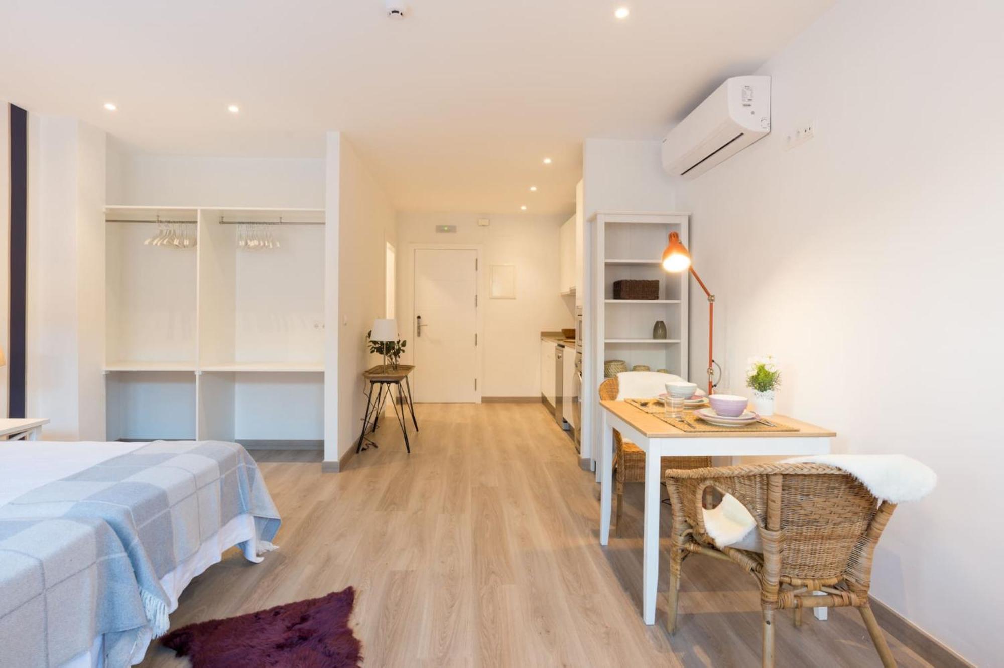 Sharingco Atarazanas Premium Apartment Malaga Luaran gambar