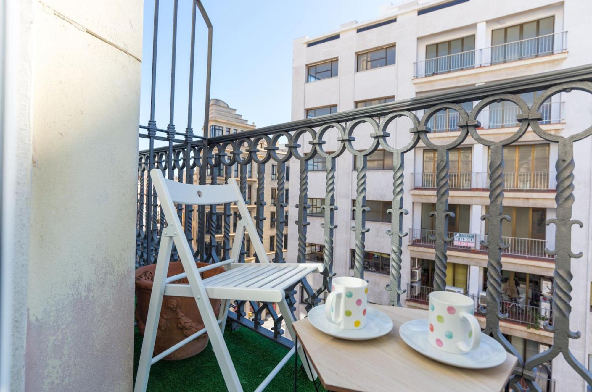 Sharingco Atarazanas Premium Apartment Malaga Luaran gambar