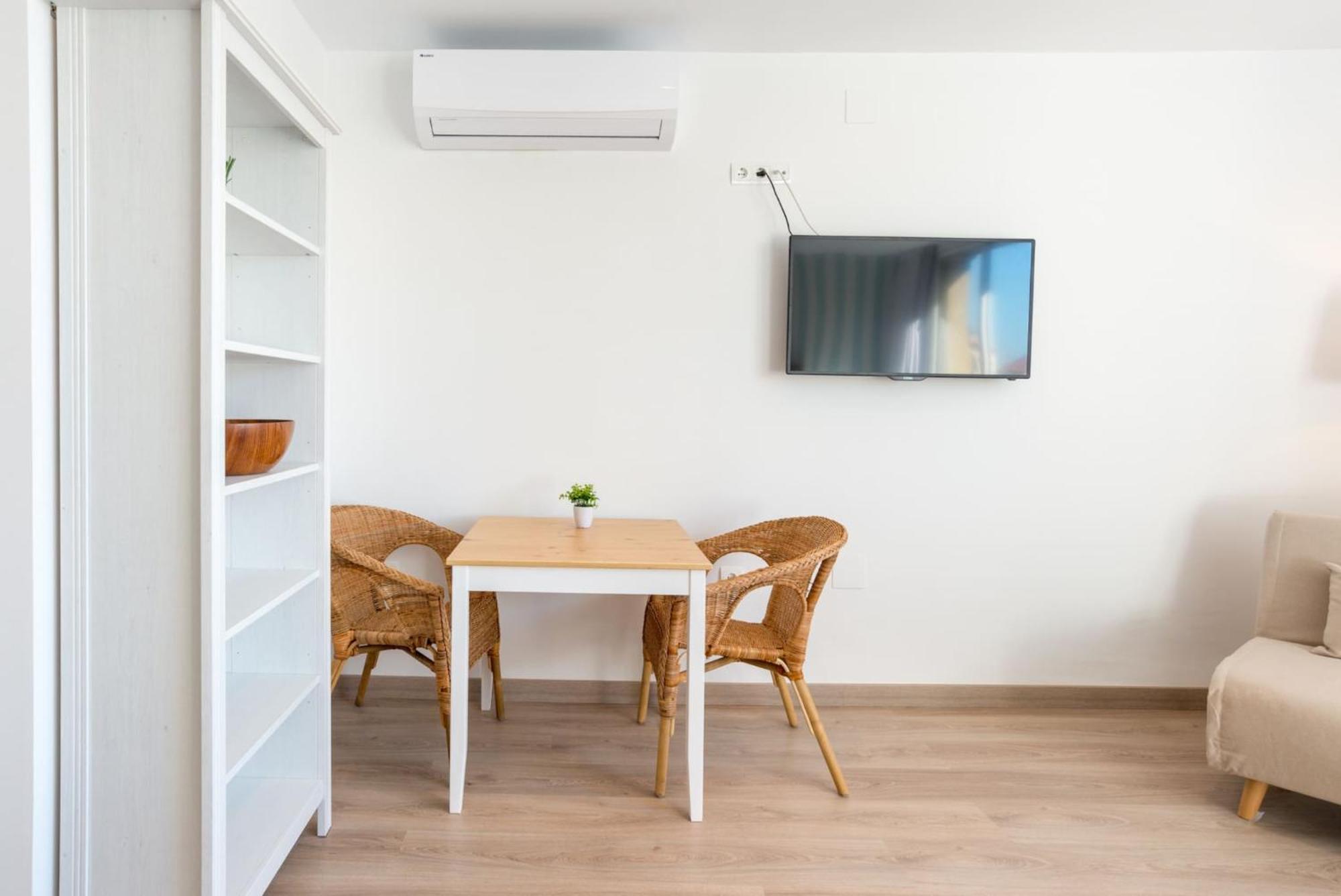 Sharingco Atarazanas Premium Apartment Malaga Luaran gambar