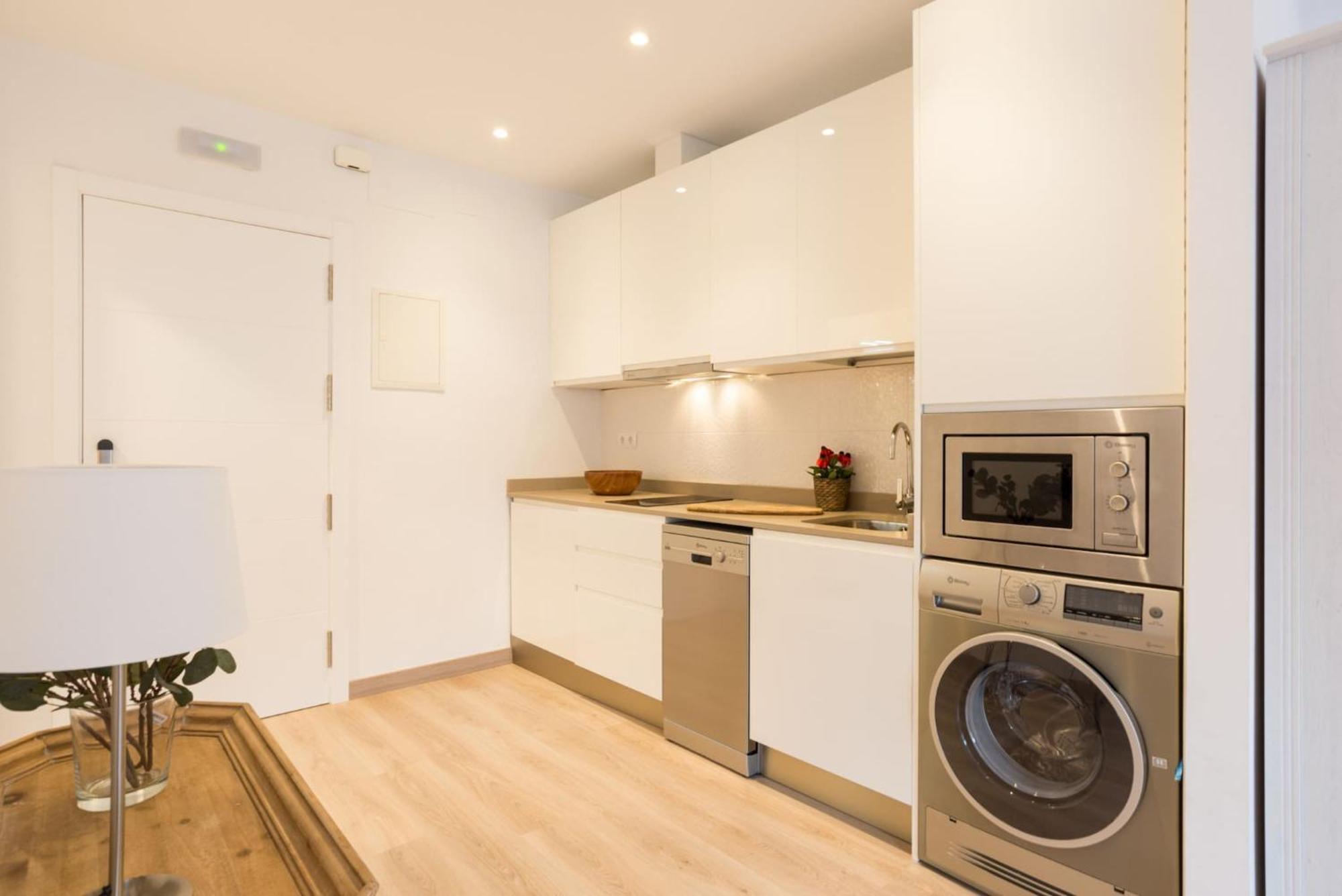Sharingco Atarazanas Premium Apartment Malaga Luaran gambar