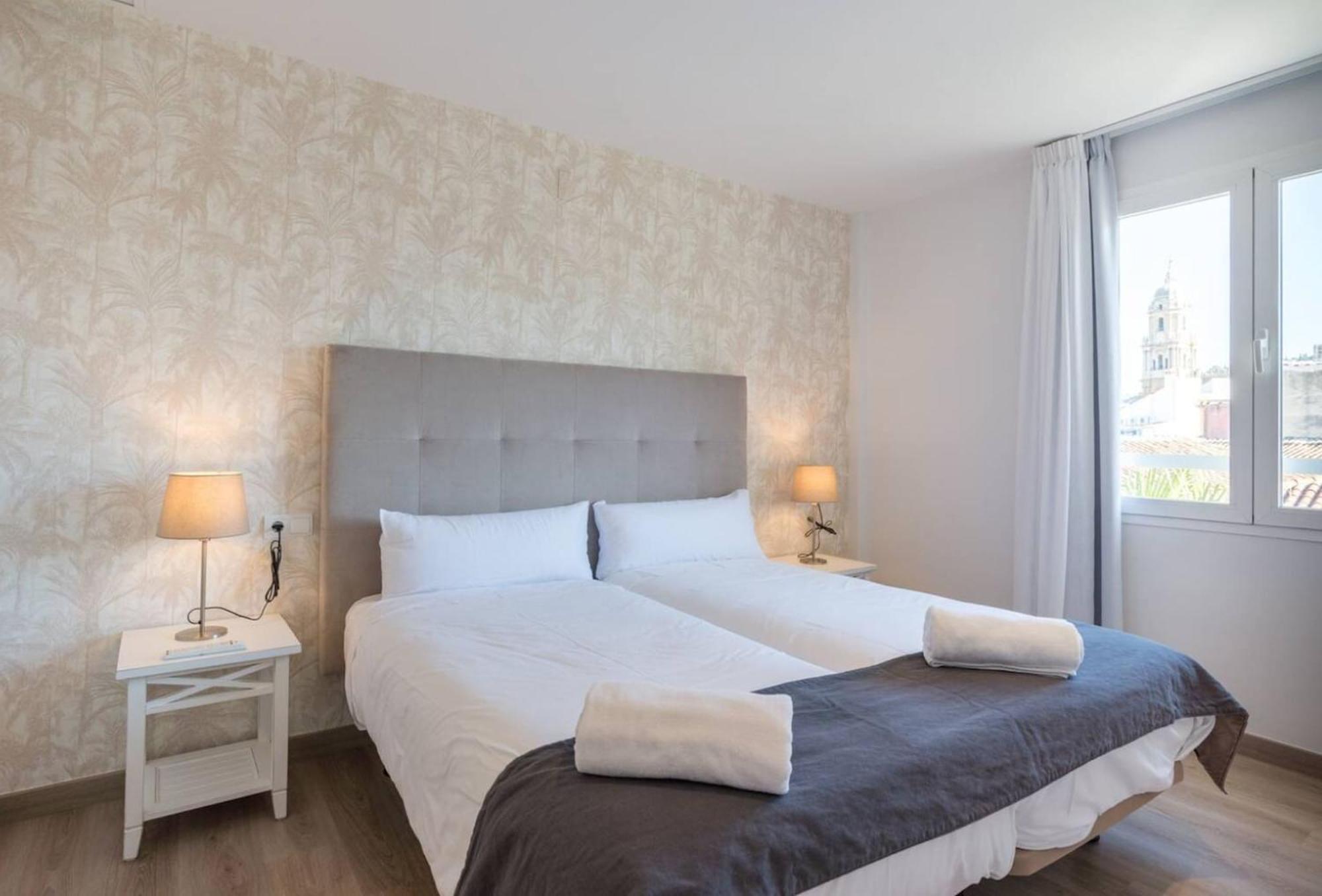 Sharingco Atarazanas Premium Apartment Malaga Luaran gambar