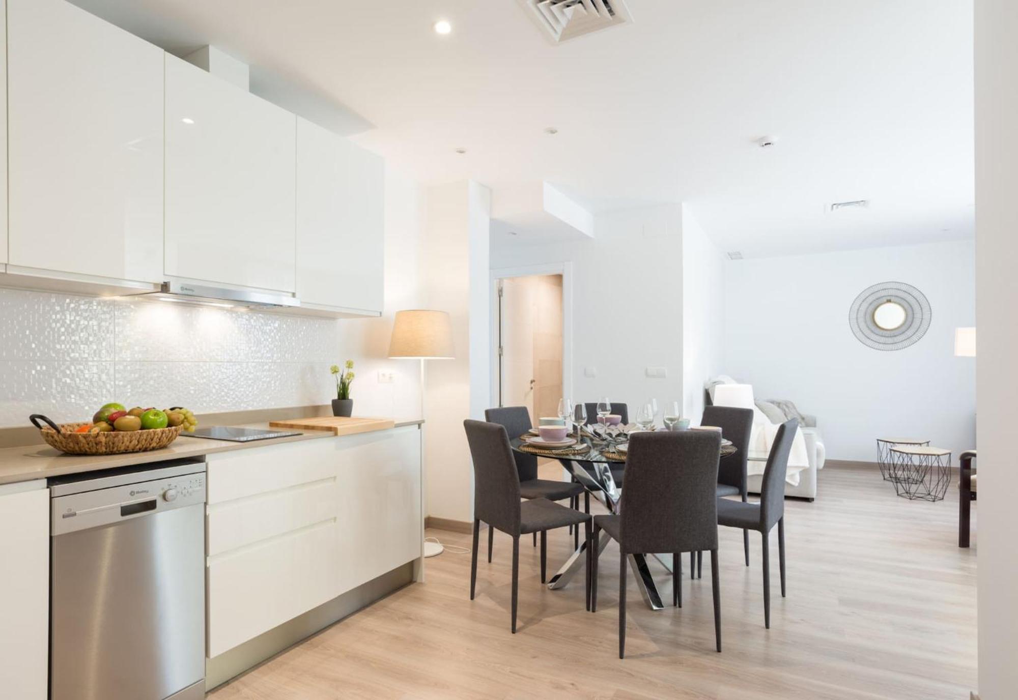 Sharingco Atarazanas Premium Apartment Malaga Luaran gambar
