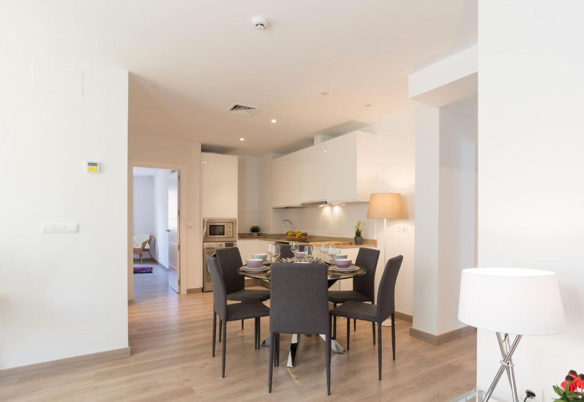 Sharingco Atarazanas Premium Apartment Malaga Luaran gambar
